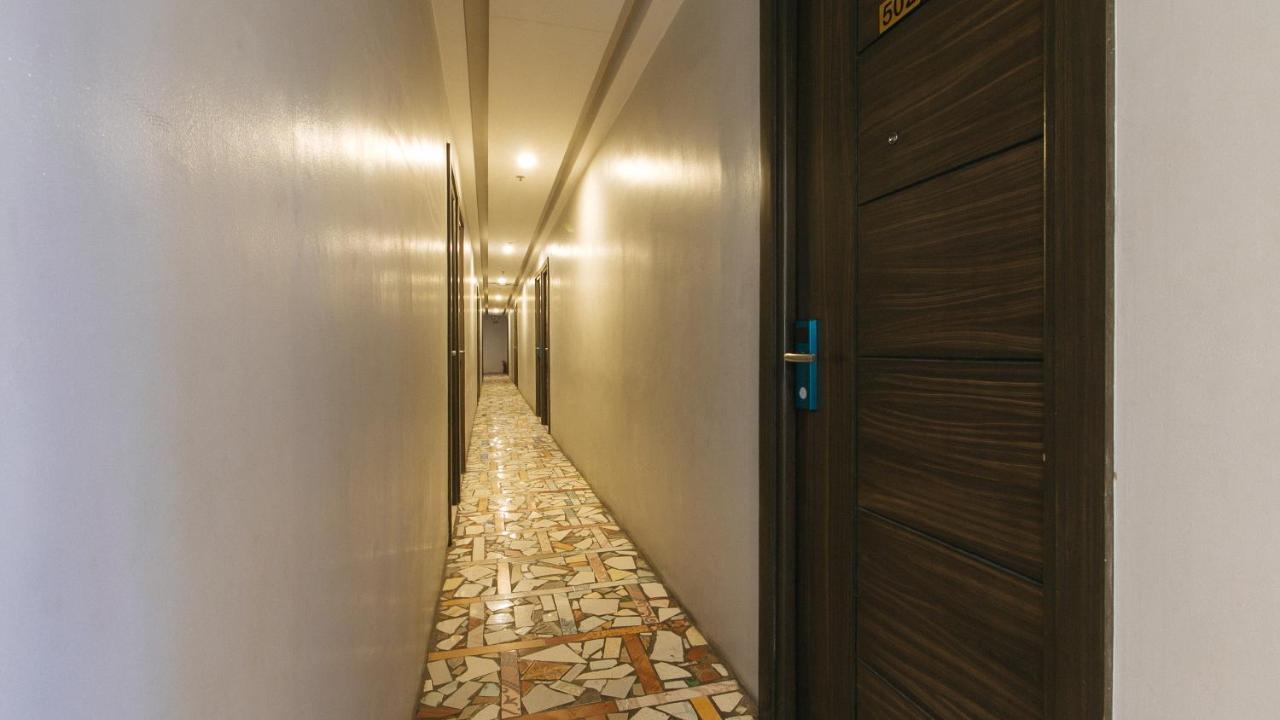 Reddoorz At V Plaza Hotel Manila Exterior photo
