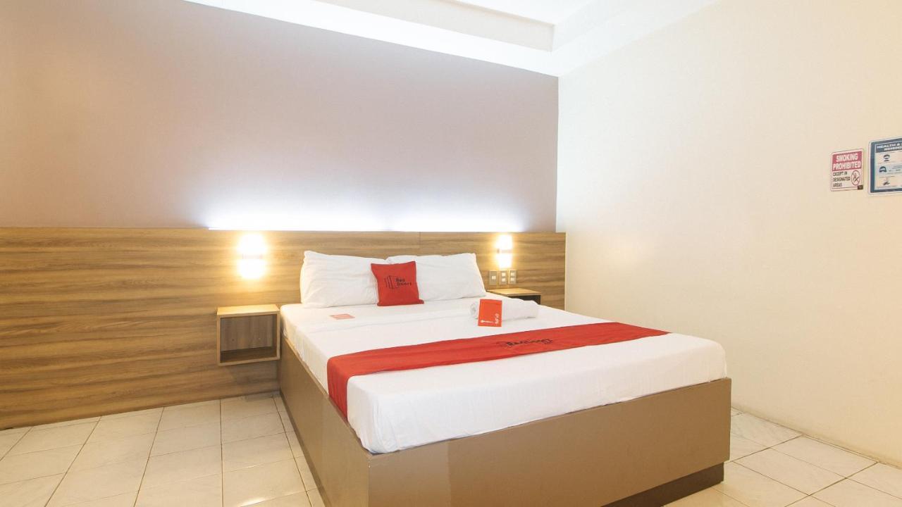 Reddoorz At V Plaza Hotel Manila Exterior photo